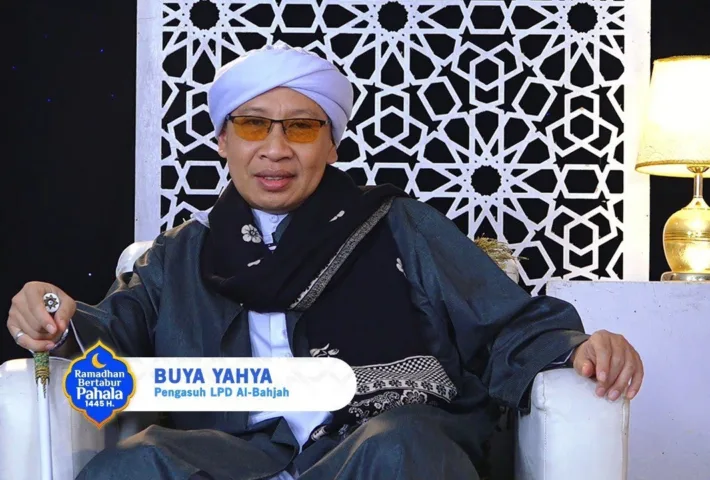 Buya Yahya Ingatkan Pahala Dahsyat Puasa Arafah — Jangan Sampai Rugi!